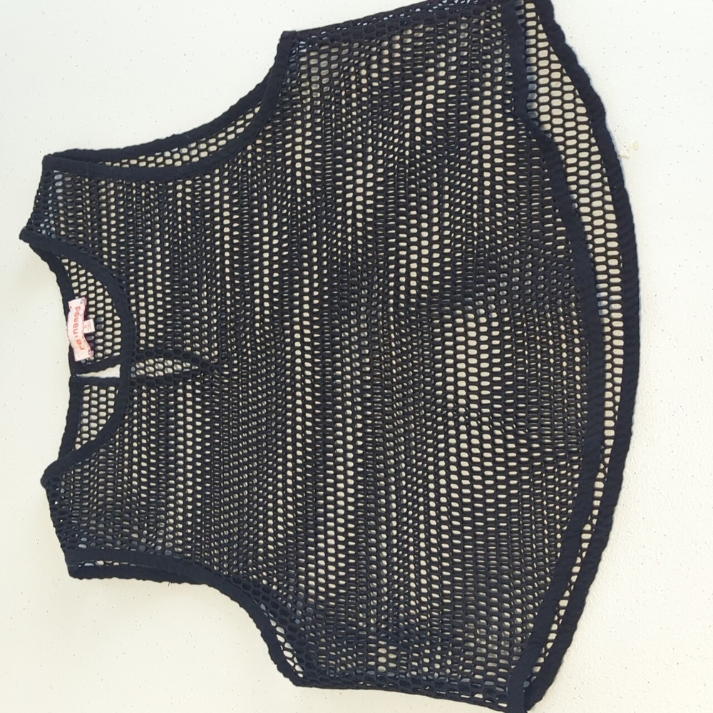 Adorable cropped mesh vest